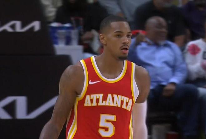 “混合脸谱”挑战来袭🔥是什么照片让小图拉姆笑出屏...