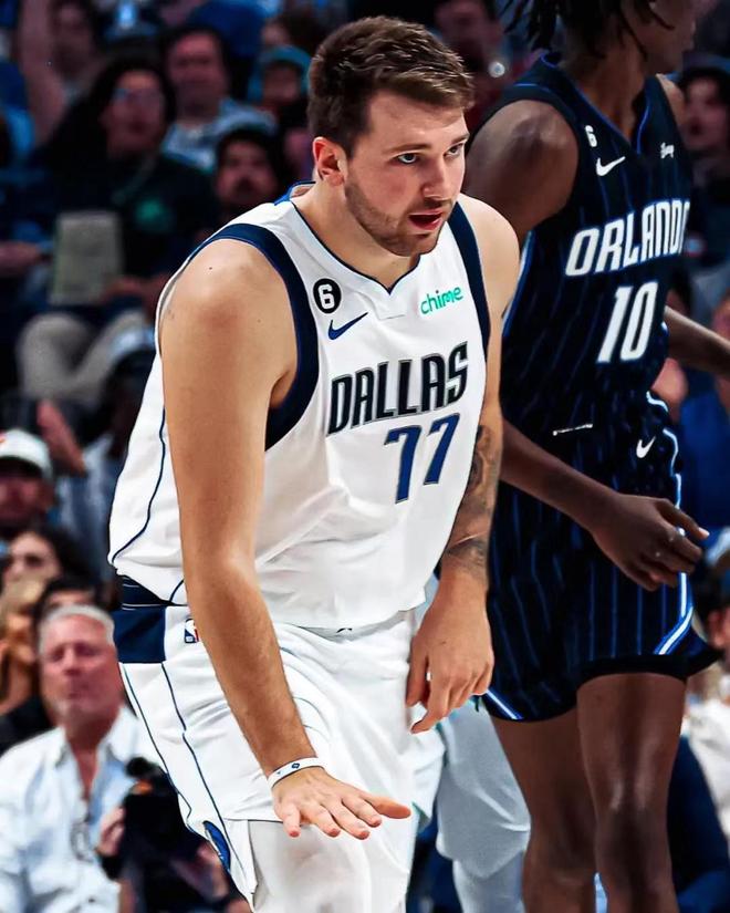 对面的激烈 对面的激烈